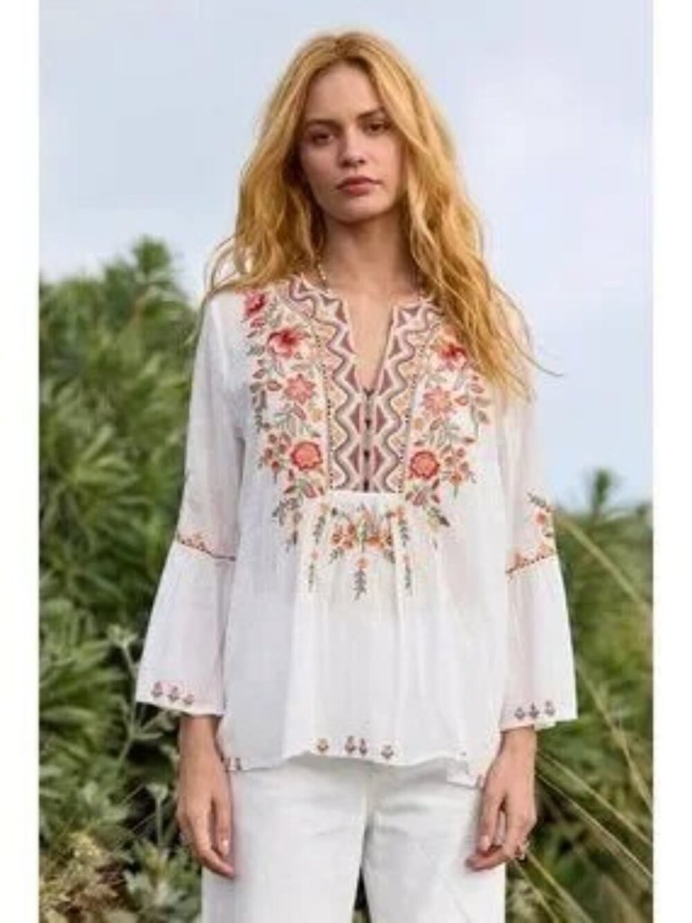 NWT Johnny Was Alise Flare Sleeve Boho Blouse in White Embroidered V-neck Top L - Picture 2 of 13